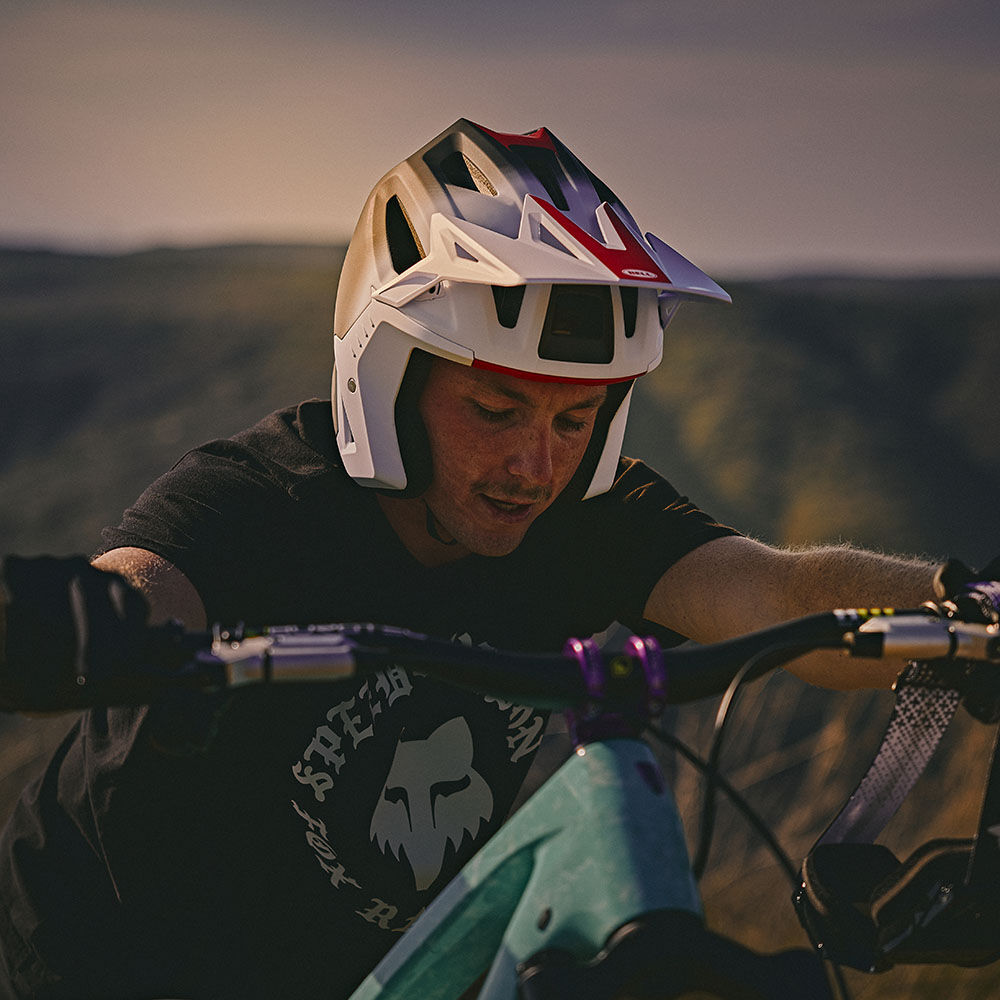 Man in wearing 3QTR Air Mips Helmet